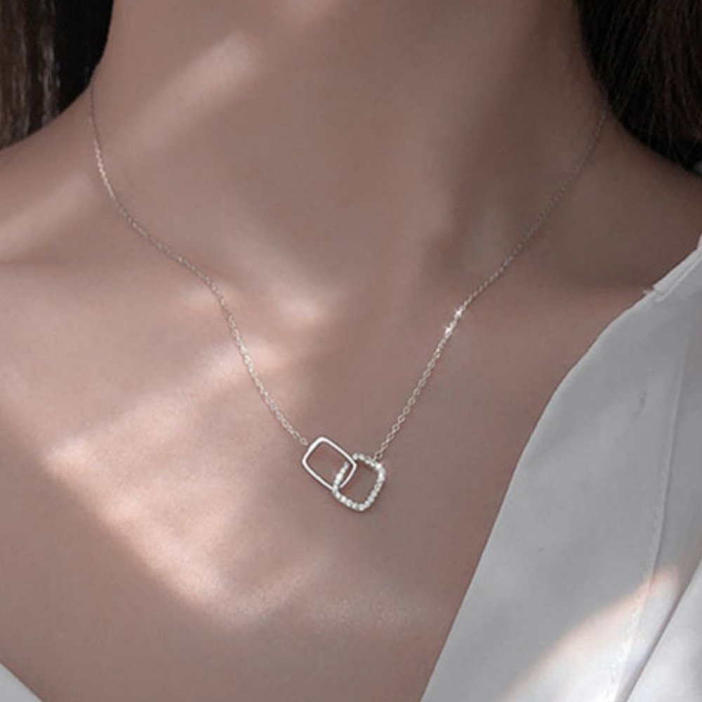 *NEW 925 Sterling Silver Diamond Square Necklace A